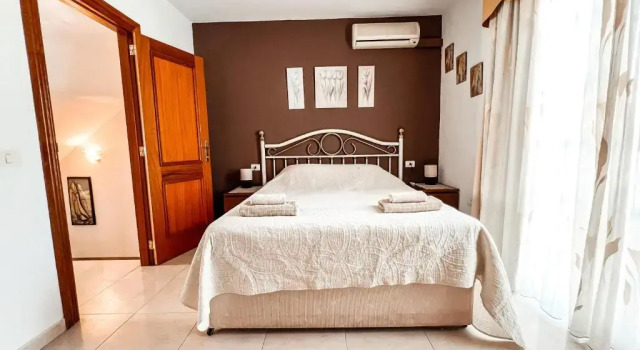 Townhouse with sea view Callao Salvaje CS148, Book Hotel Hotels in Tenerife with Parking, Parking