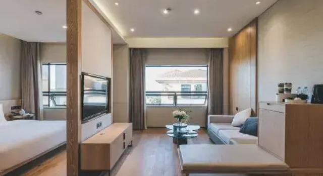 Люкс Superior Atour Hotel Xiamen Convention and Exhibition Center Sea View Villa