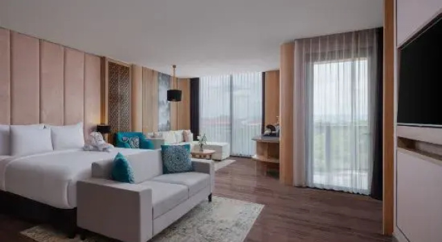 Люкс The Manohara Hotel Yogyakarta