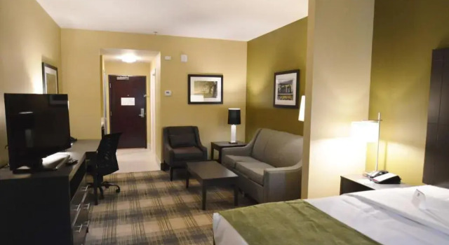 Люкс Best Western Plus New Orleans Airport Hotel