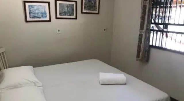 Dax Bombinhas Hostel