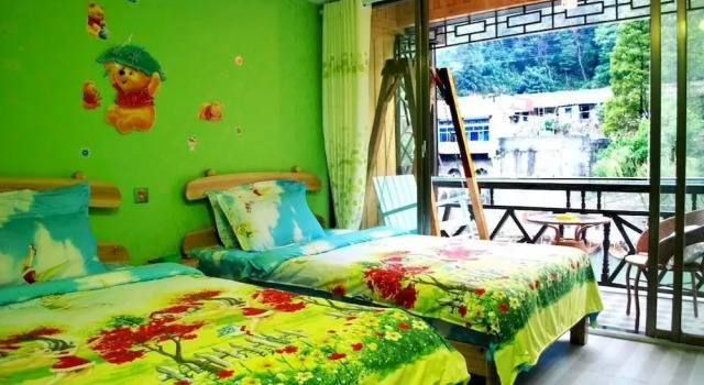 Fenghuang Lifetime True Love Hotel