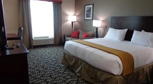 Двухместный люкс Holiday Inn Express and Suites Lubbock South by IHG