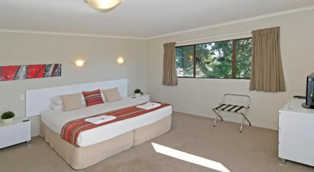 Студия Executive Airport Harbour Motel