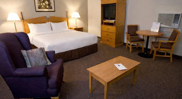 Студия Standard Heritage Inn Hotel & Convention Centre - Moose Jaw