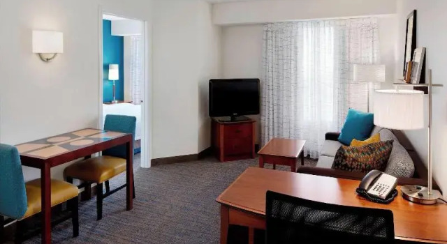 Двухместный люкс Residence Inn Saint Louis Airport / Earth City