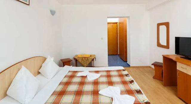 Casa Blanca Villa, Забронировать Отель Отели Костинешти 3 звезды, рядом с Costinesti Shipwreck, 3*