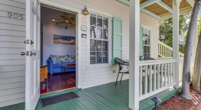Коттедж Paradise Place by Avantstay Key West Old Town Condo w/ Shared Pool