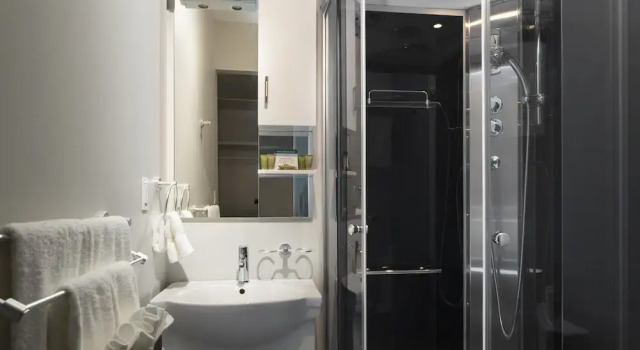 Люкс с 2 комнатами с балконом Micro Boutique Living Wolfville