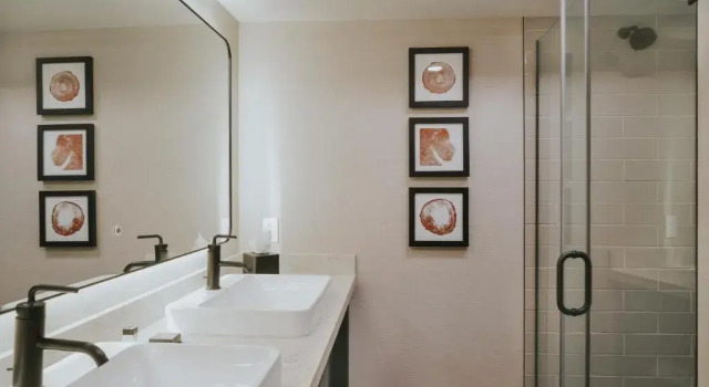 Четырёхместный номер Standard Huntley Lodge at Big Sky Resort