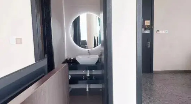 Люкс Deluxe Shanghai Huixin Business Hotel (Fengxian Industrial Park)