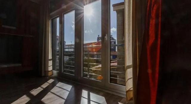 Кровать в общем номере Albergue Arribada