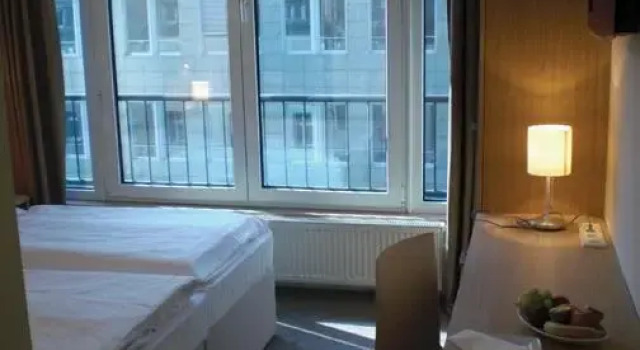 Hotel Gates Berlin City-East, Rezerwuj Hotel Mitte Berlin, w pobliżu Boros Foundation