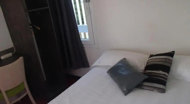 Семейный номер Standard Brit Hotel Essentiel Albi Parc des Expos