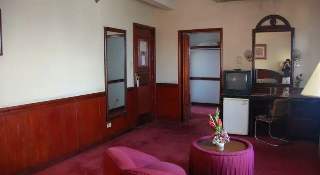 Кровать в общем номере Great Eastern Hotel Quezon City