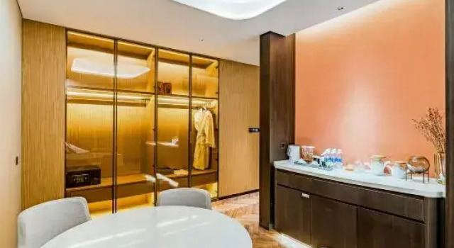 Люкс Business Jiangnanchun Hot Spring Resort Hotel
