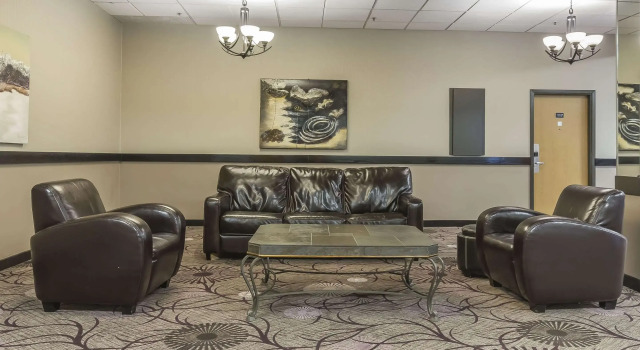 Best Western Royal Hotel, Rezervovat Hotel 3hvězdičkové hotely v Saskatoon, 3*