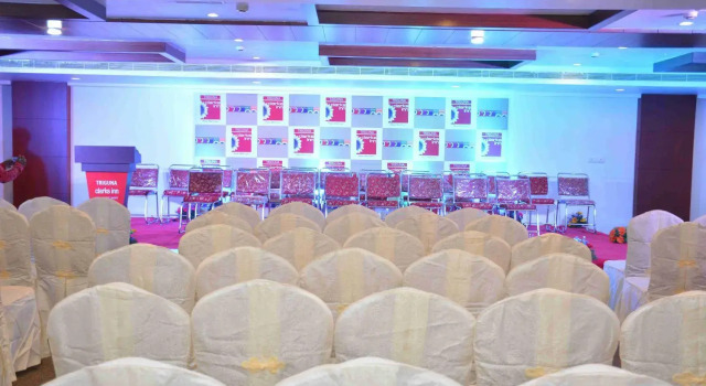 Triguna Clarks Inn