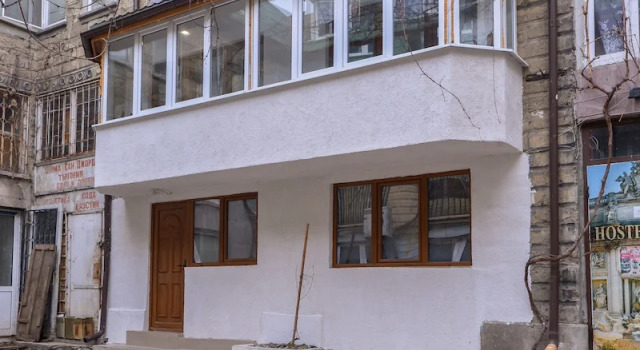 FM Deluxe 2-BDR Maisonette - Artistic Serdika, Book Hotel Bov Sofia