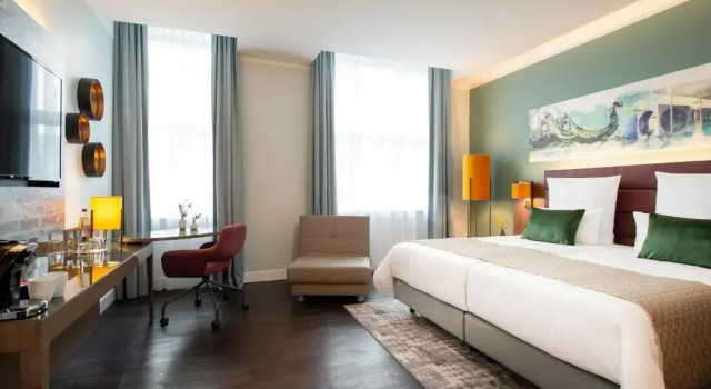 Двухместный номер Deluxe Leonardo Royal Hotel Berlin Alexanderplatz