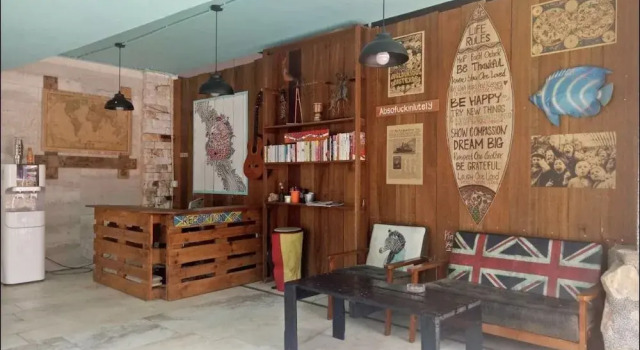 Red Eagle Bagpacker Hostel, Book Hostel / Vandrerhjem Hostels i Langkawi, Hostel / Vandrerhjem
