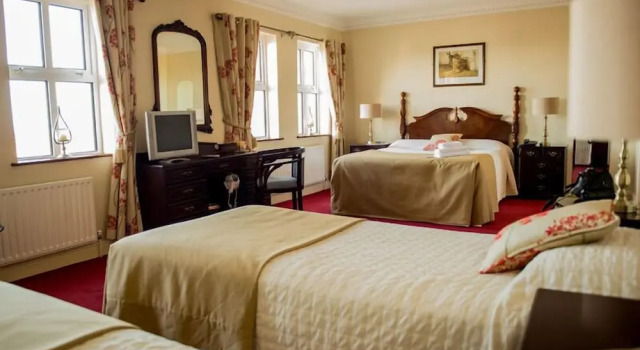 Семейный номер Deluxe с видом на море Aran View Country House and Lodge