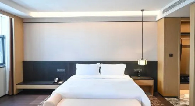 Люкс Novotel Guiyang Panjiang