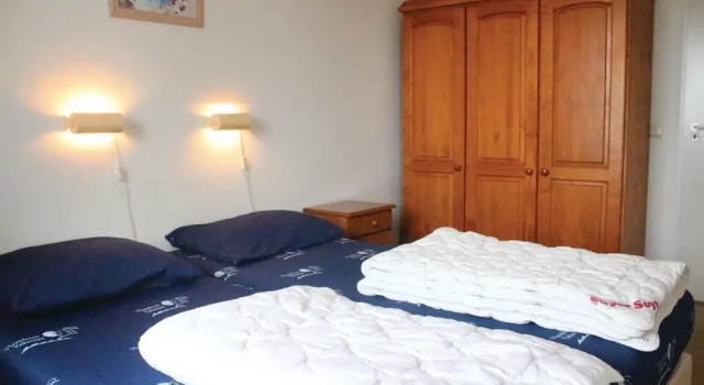 Beautiful Apartment in Breskens With 1 Bedrooms and Wifi, Забронировать Апартаменты/квартира Отели Zeeuws-Vlaanderen с парковкой, Парковка