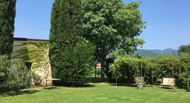 Апартаменты Classic с 2 комнатами с балконом и с видом на сад Agriturismo Le Chiusure