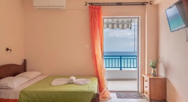 Studio Theano, Book Hotel Kallithea Halkidikis 