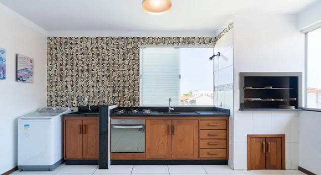 House w/ 3BR and BBQ Area in Ingleses Odi0487