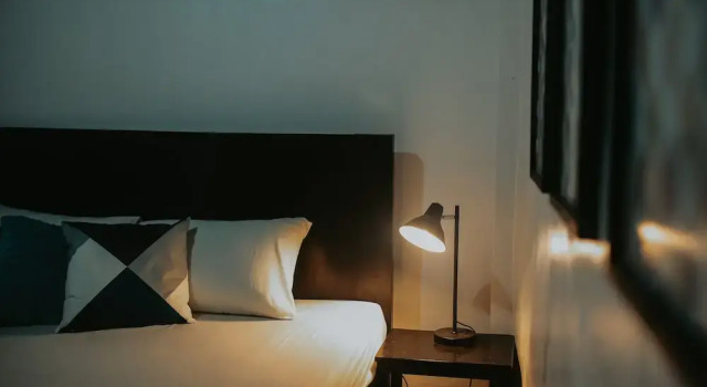 Кровать в общем номере Everyday Sunday Hotel & Cafe