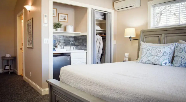 Коттедж McCall House Boutique Hotel