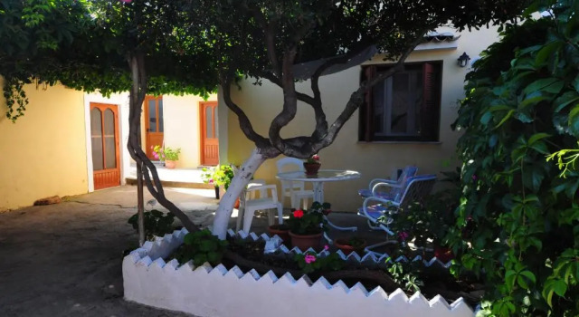 Kalliopi House For 6 - Keros Beach, Book Hotel Kalliópi Límnos