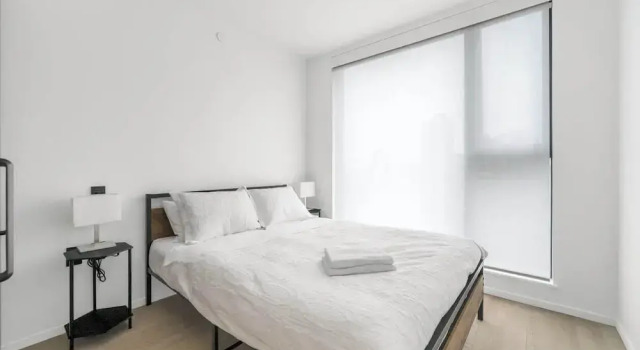 Chic Urban Stylish Condo in Downtown V, Buchen Sie Hotel Vancouver 
