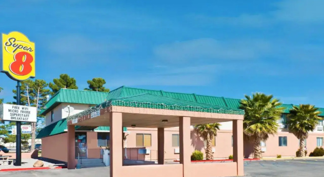 Номер Standard Super 8 by Wyndham Alamogordo - White Sands