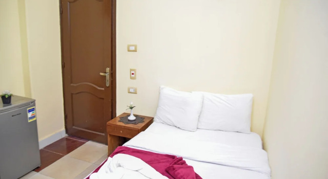 New Pyramids Paradise Hostel, Rezervovat Hostel Gíza 