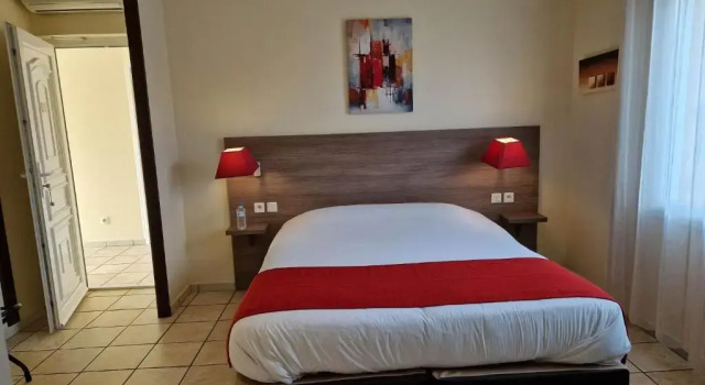 Номер Comfort Hôtel Restaurant Logis Le Relais du Vivarais