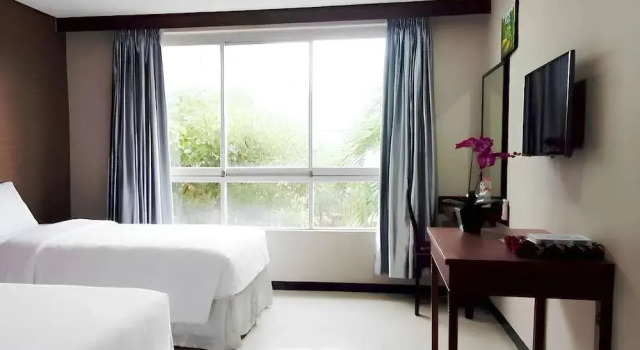 The Kanjeng Suites Kuta Galeria - Bali, Rezervovat Hotel Hotely v Bali se snídaní, Snídaně