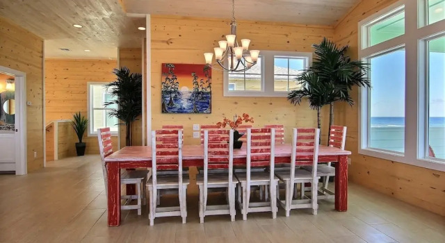 Gulfwaters Beachfront Resort 101/102 - 12 Br Home