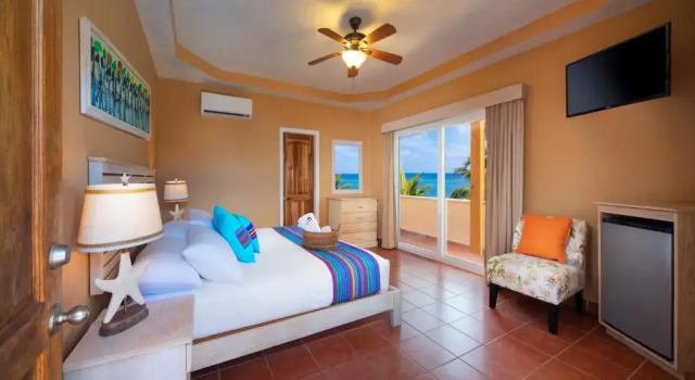 Люкс с красивым видом из окна Mr. Tucan Hotel