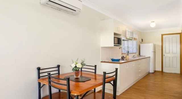 Вилла с 2 комнатами с балконом Dolphin Sands Holiday Villas