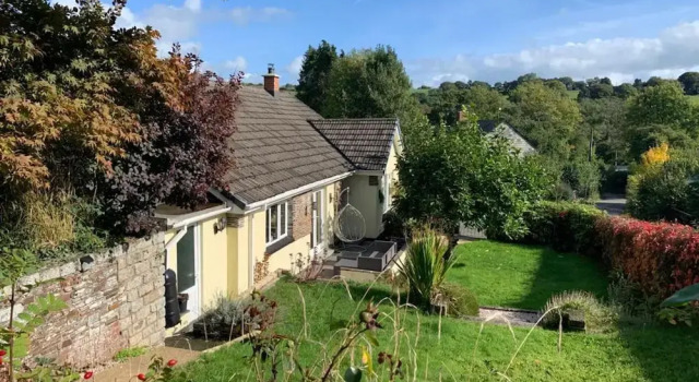 Impeccable 3-bed Bungalow Near Launceston, Забронировать Отель Лонсестон Корнуолл