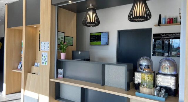 B&B HOTEL Bordeaux Est 3 étoiles, Забронировать Отель «постель и завтрак» Трс Entre-Deux-Mers