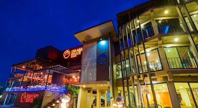 Dragon River Avenue Hotel