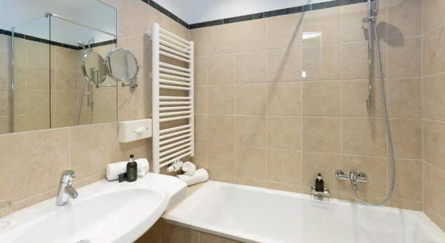 Standaard Vierpersoonskamer Hotel Hirsch