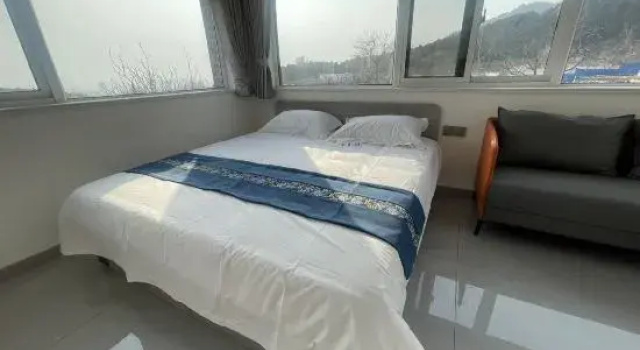 Люкс Deluxe Qiyue Chinese Inn (Taishan Scenic Area Hongmen)