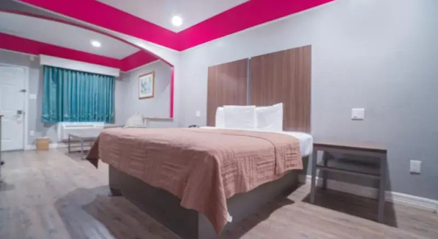 OYO Hotel Bliss Boardwalk