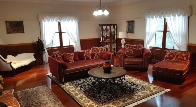 Brigadoon B&B, Rezerwuj Bed and Breakfast Hotele w Flaxton z parkingiem, Parking
