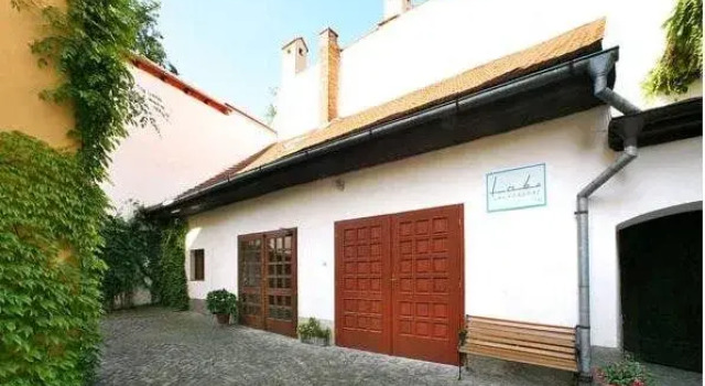 Studio Latrán 73